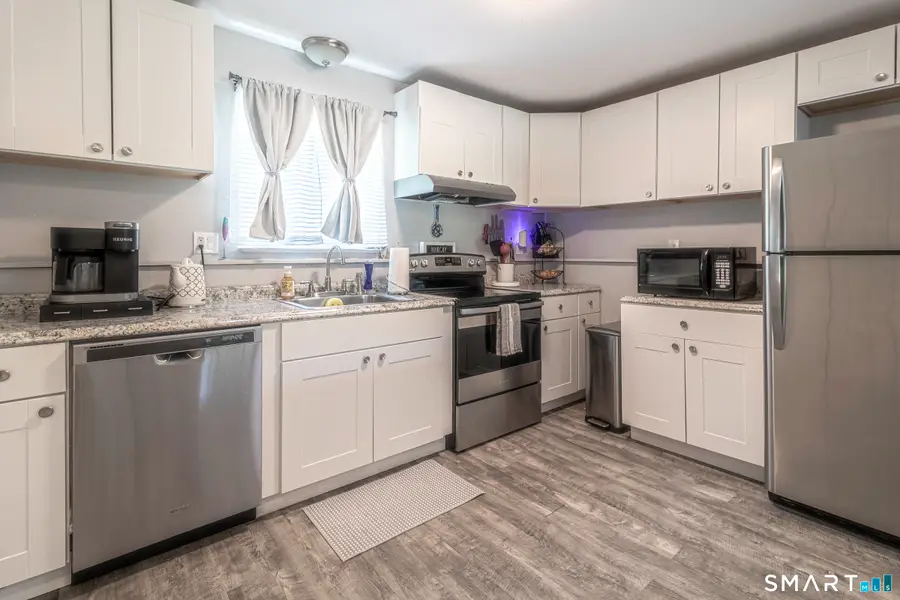 11 Cedarbrook Townhouse #11, Brookfield, CT 06804 - #3