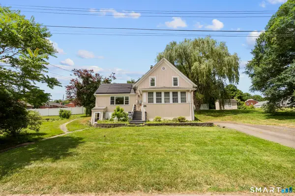 4 Gloria Road, Cromwell, CT 06416