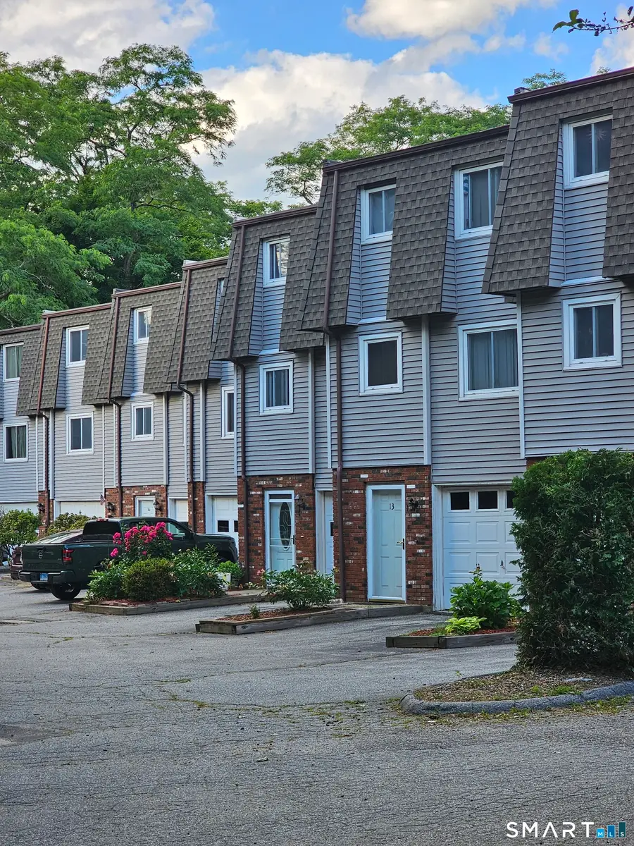 358 Hamilton Avenue #14, Norwich, CT 06360 - #2