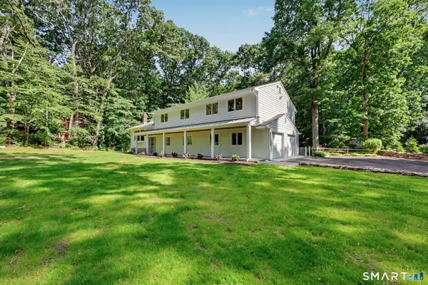 8 Live Oak Road, Norwalk, CT 06851