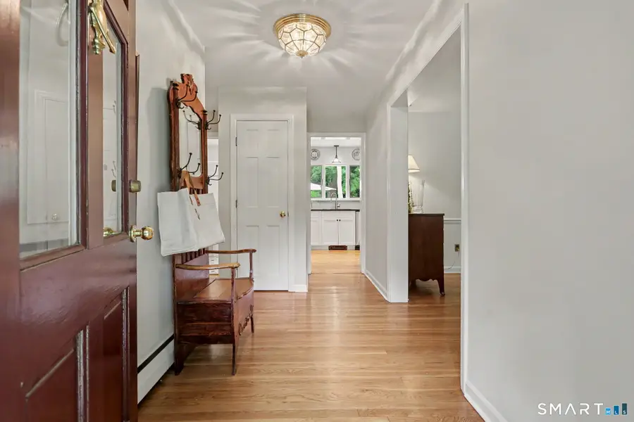 17 Pumpkin Lane, Norwalk, CT 06851 - #2