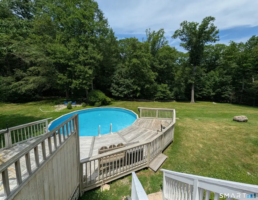 29 Evergreen Terrace, Seymour, CT 06483 - #3