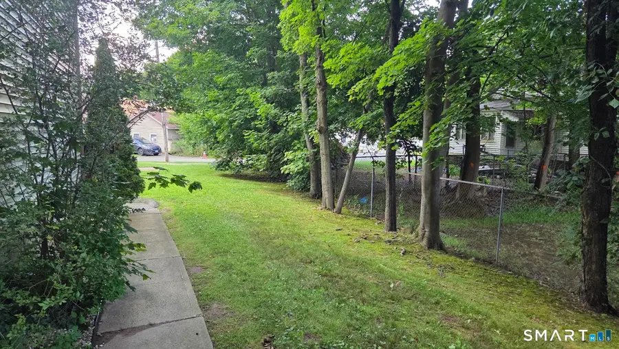 18 Allen Court #2/B, Meriden, CT 06451 - #2