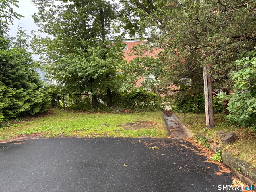 51 Overlook Street, West Haven, CT 06516 - #3