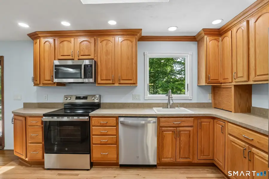 6 Sky Edge Lane, Bethel, CT 06801 - #2
