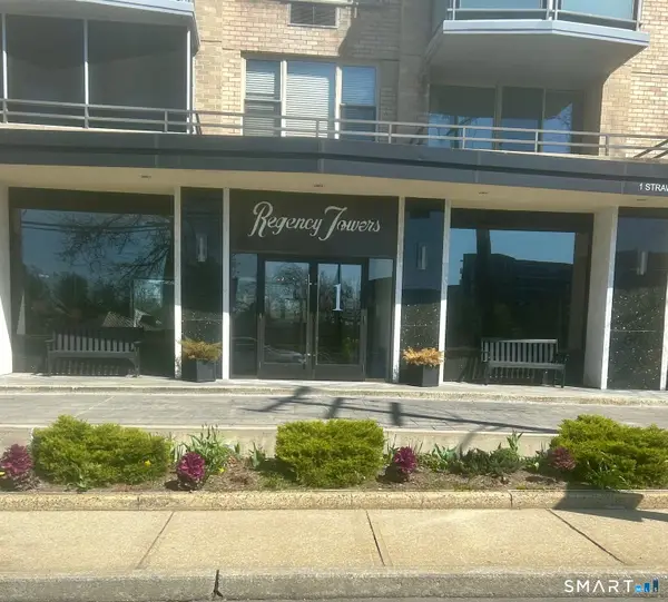 1 Strawberry Hill Court #3F, Stamford, CT 06902