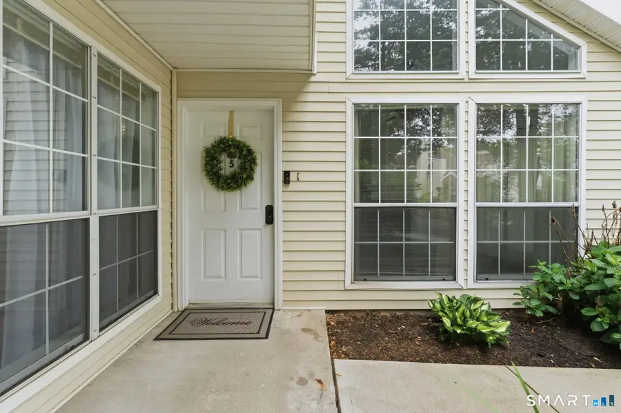 5 Carriage Crossing Lane #5, Middletown, CT 06457 - #2
