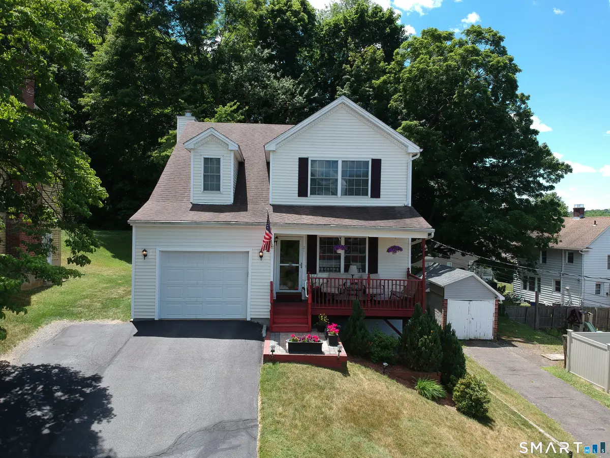 21 Hillcrest Avenue, Meriden, CT 06451 - #1