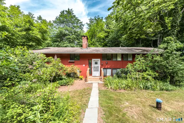 15 Winsome Road, Durham, CT 06422