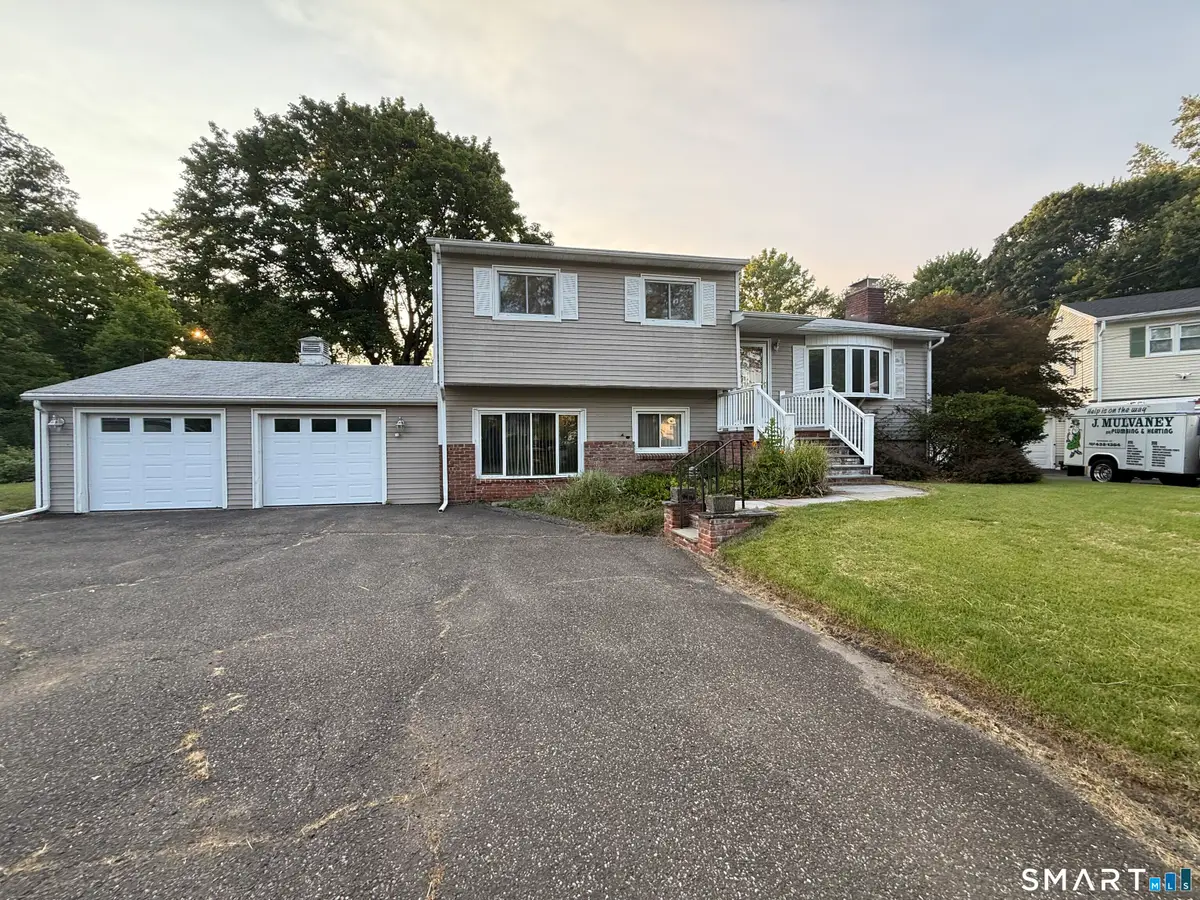 3 Victor Drive, Ridgefield, CT 06877 - #1
