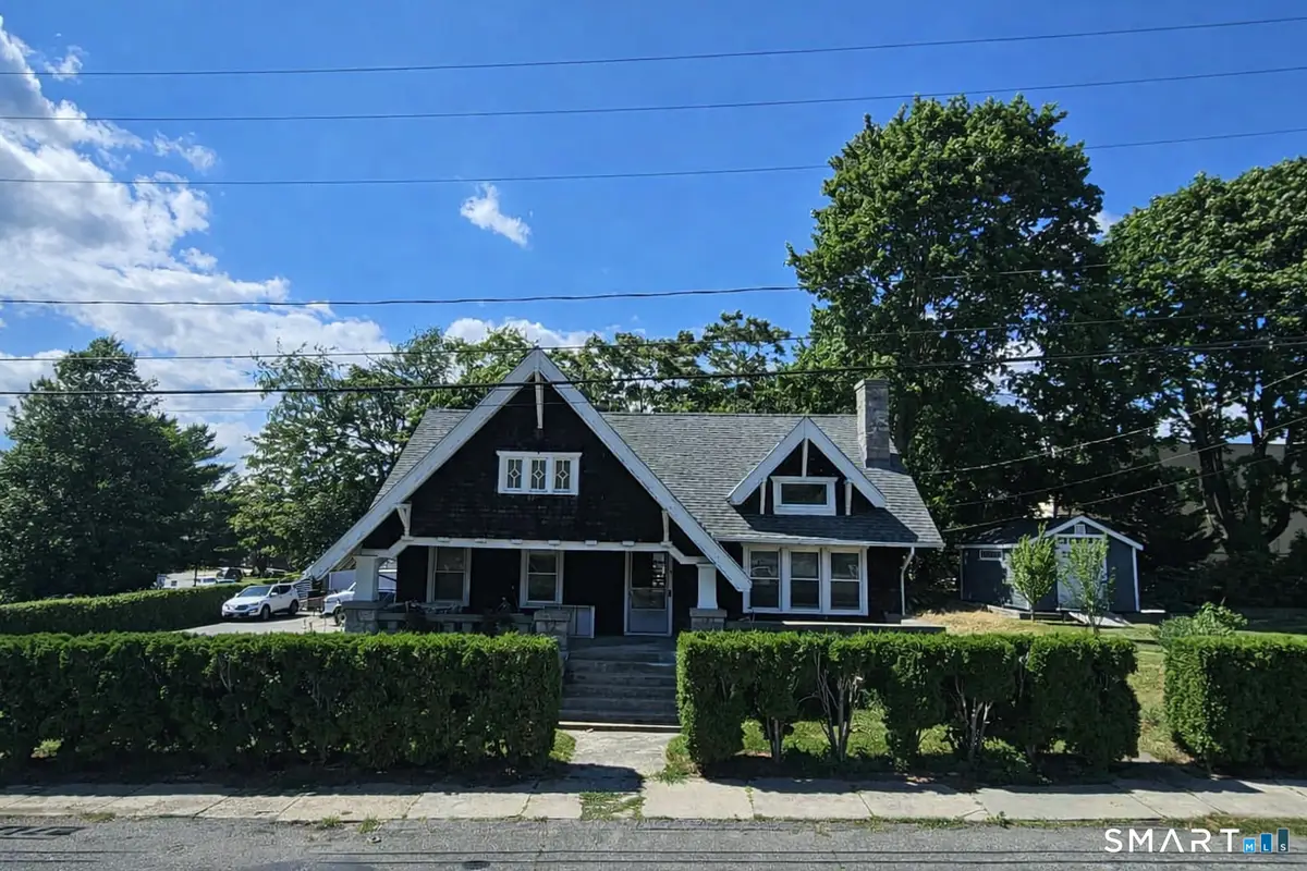 15 Warren Street, New London, CT 06320 - #1