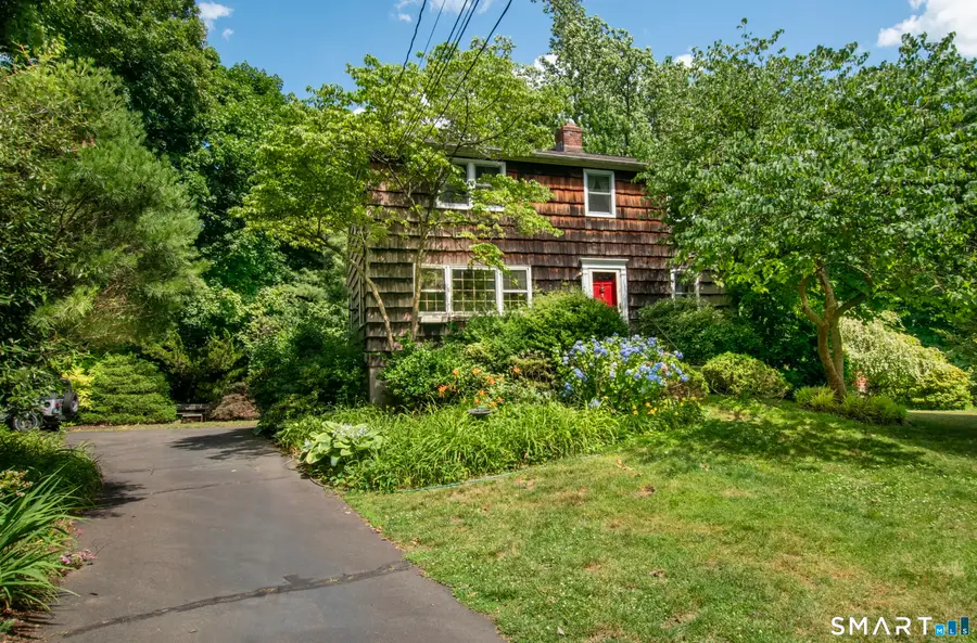 8 Oakledge Circle, Norwalk, CT 06854 - #2