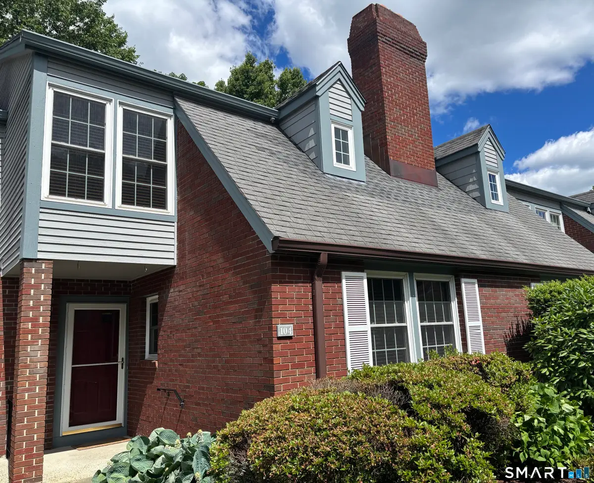 104 Roberton Crossing #104, Fairfield, CT 06825 - #1