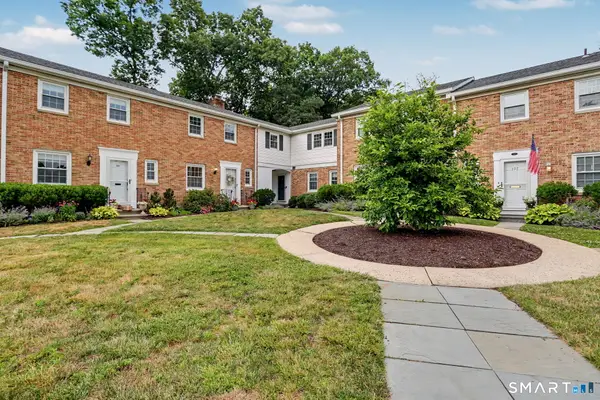 113 Heritage Hill Road #113, New Canaan, CT 06840