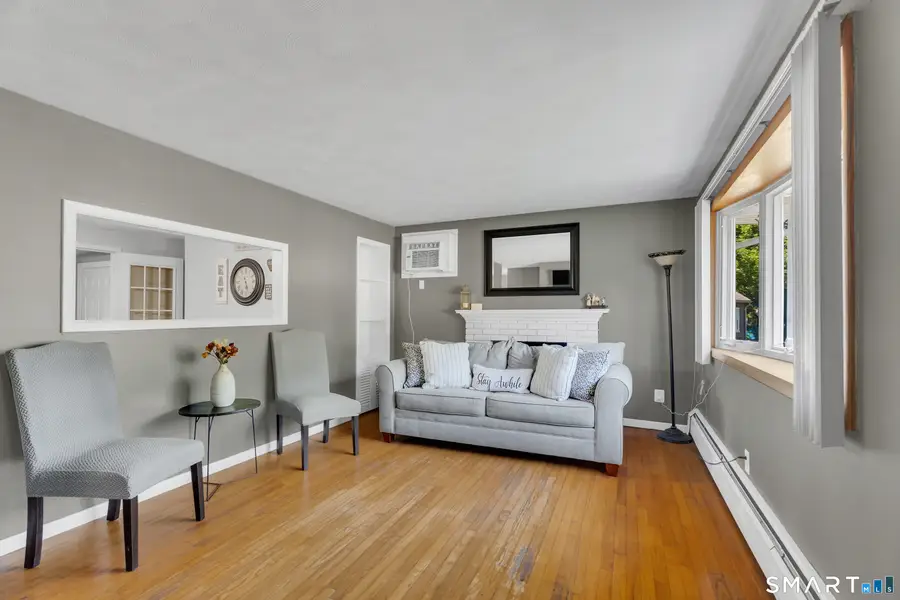 27 Idle Lane, Meriden, CT 06451 - #3