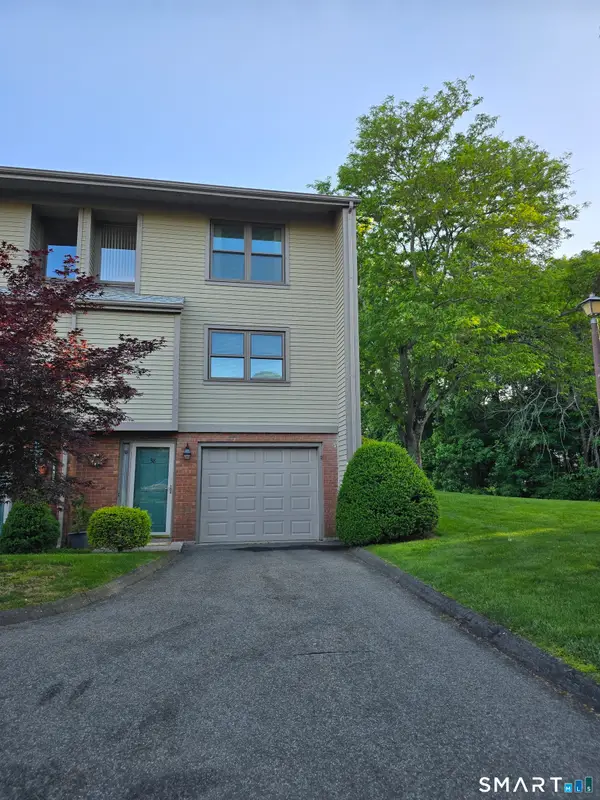 38 Metacomet Drive #38, Meriden, CT 06037