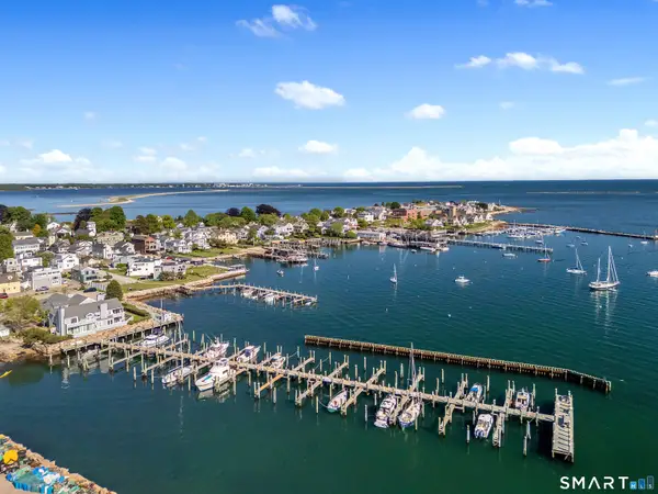 4 Northwest Street #B28, Stonington, CT 06378