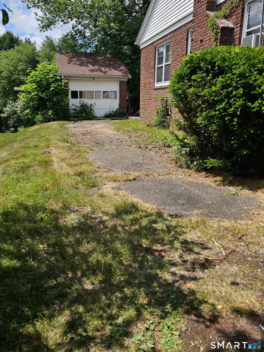 849 Wintergreen Avenue, Hamden, CT 06514 - #2