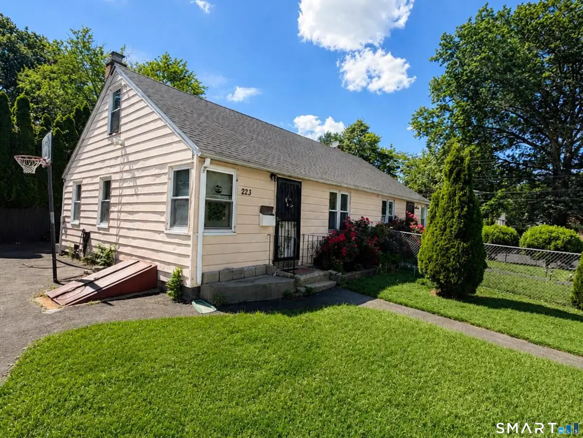 223 Pearl Harbor Street, Bridgeport, CT 06610 - #1