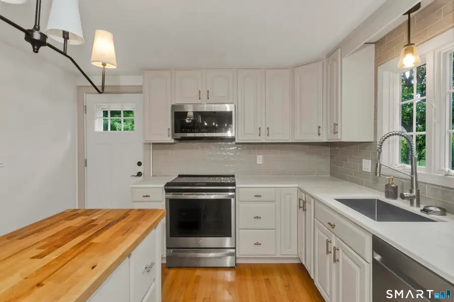 16 Coolidge Drive, Enfield, CT 06082 - #3