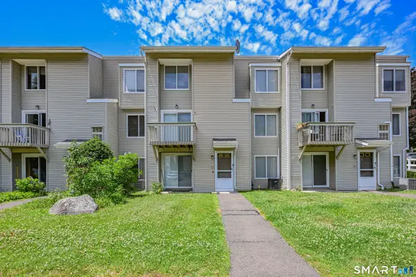 27 Cottonwood Road #27, Newington, CT 06111
