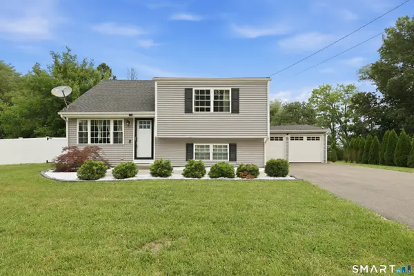 24 Annette Place, Middletown, CT 06457