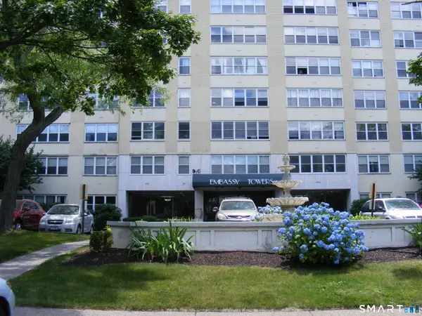 2625 Park Avenue #10H, Bridgeport, CT 06604