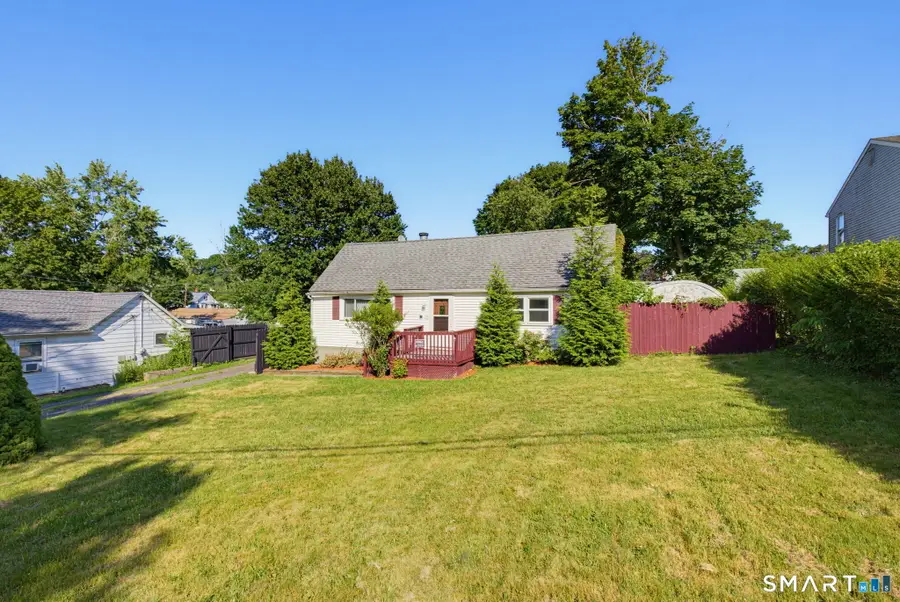 31 Ann Street, East Haven, CT 06512 - #3