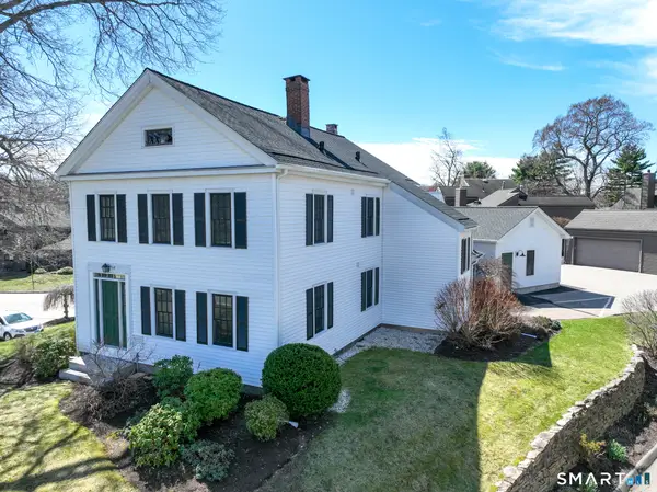5 Hollister Way North, Glastonbury, CT 06033