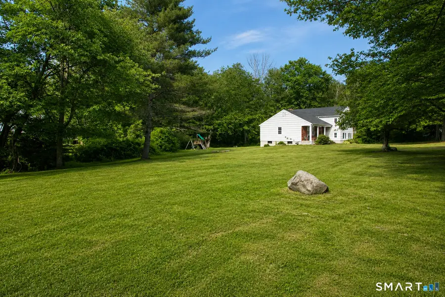 8 Lawton Drive, Simsbury, CT 06070 - #2