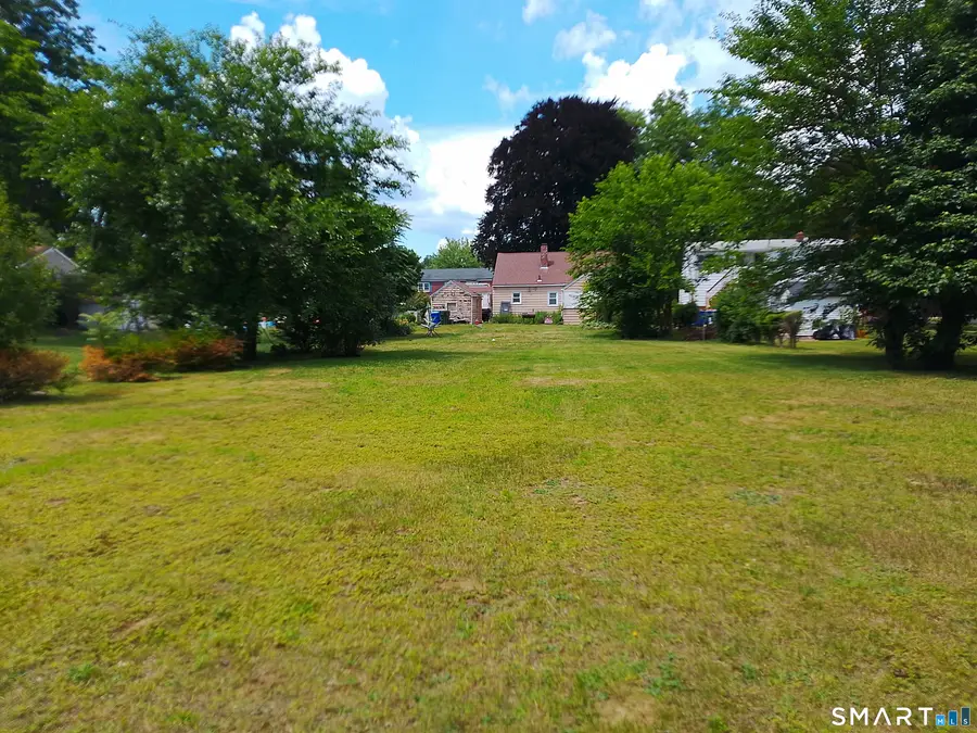 39 Wadsworth Street, East Hartford, CT 06118 - #3