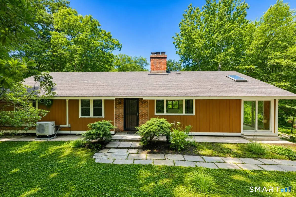 32 Hallsey Lane, Woodbridge, CT 06525 - #1
