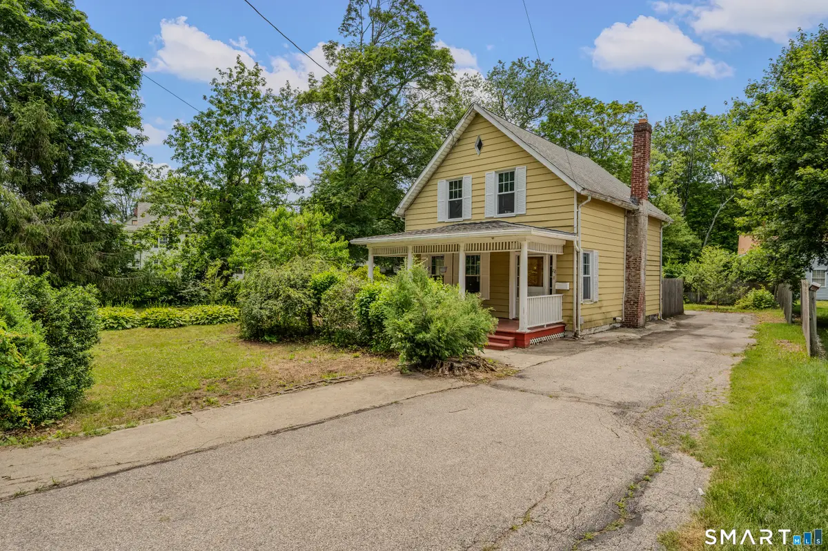 88 Roosevelt Avenue, Norwich, CT 06360 - #1