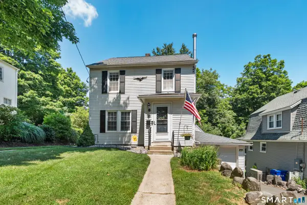 13 Roberts Avenue, Watertown, CT 06795