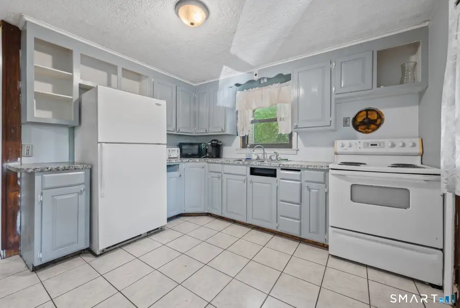 128 Capen Street, Windsor, CT 06095 - #3