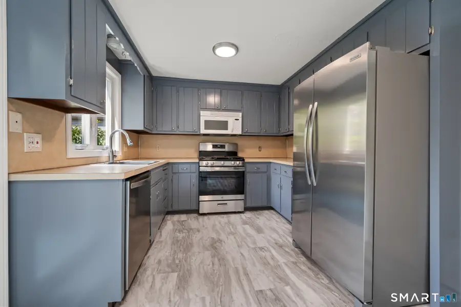 40 Grove Street #C, Manchester, CT 06042 - #3