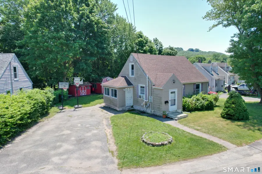 354 Edgewood Avenue, Waterbury, CT 06706 - #2
