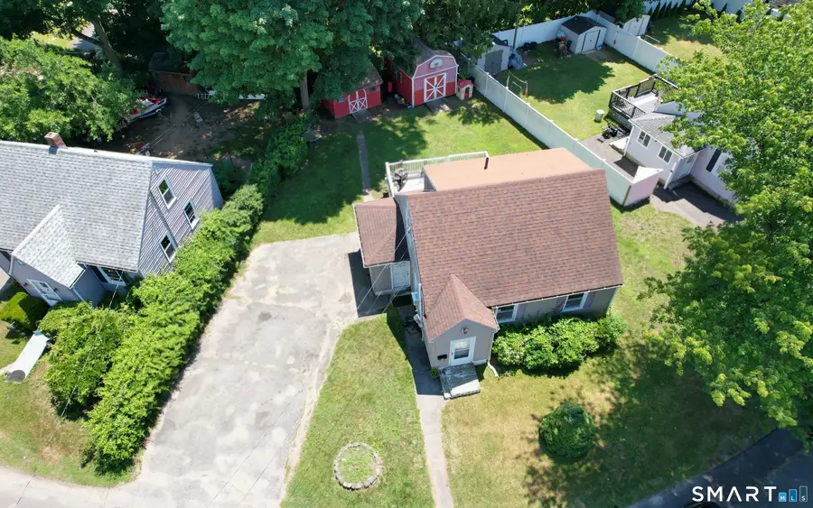 354 Edgewood Avenue, Waterbury, CT 06706 - #3