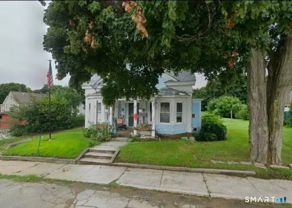 22 Oak Street, Killingly, CT 06239