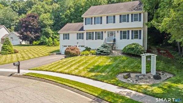 38 Pebble Brook Court, Berlin, CT 06037