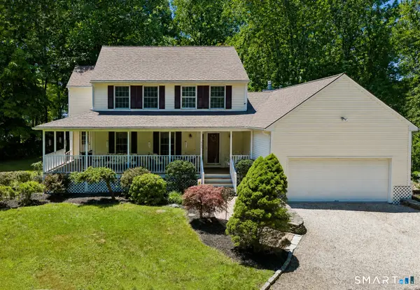 10 Ferris Road, Newtown, CT 06470