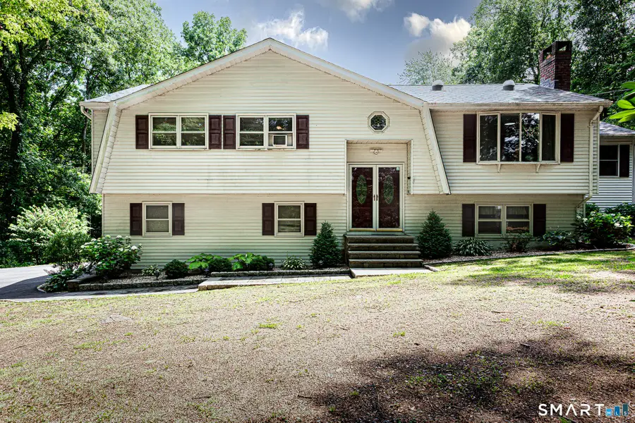 8 Old Towantic Hill Road, Oxford, CT 06478 - #2