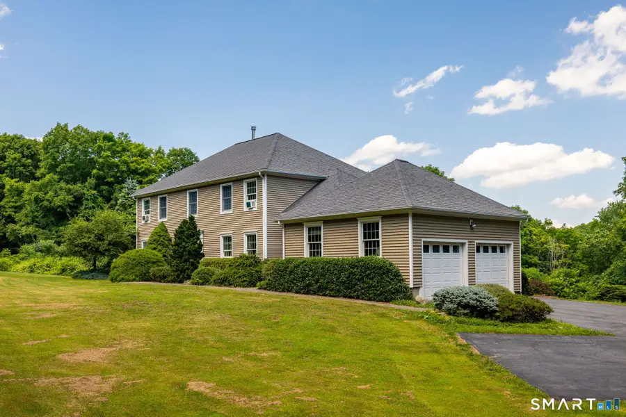 18 South Street, Woodbury, CT 06798 - #3