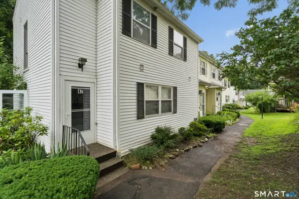 25 Padanaram Road #47, Danbury, CT 06811