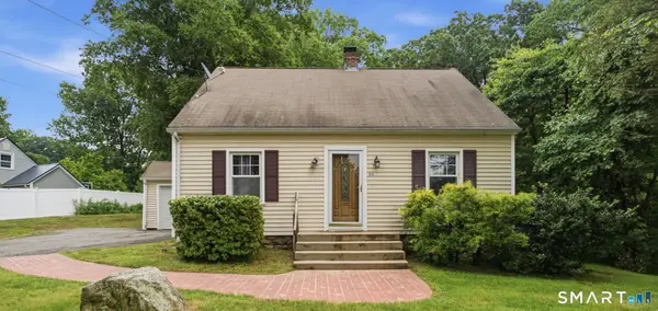 84 Lakeview Avenue, Cheshire, CT 06410