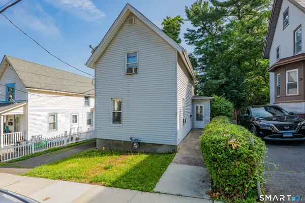 90 Myrtle Street, Meriden, CT 06450