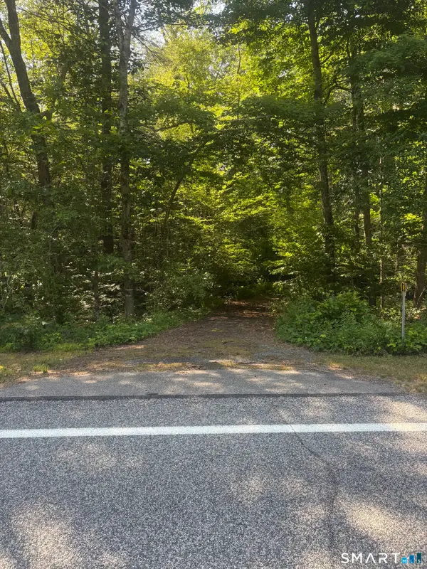 32 Shetucket Turnpike, Griswold, CT 06351