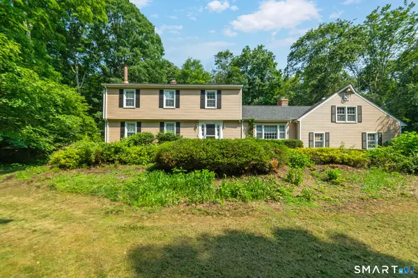 100 Blue Trail, Hamden, CT 06518