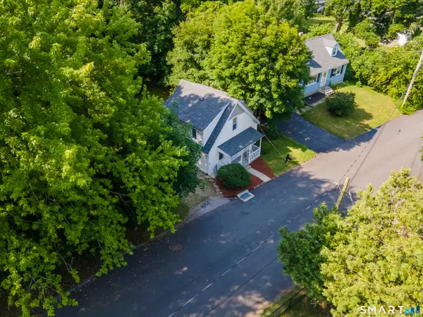 15 Lexington Avenue, Norwich, CT 06360