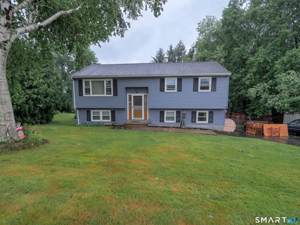 230 Westwoods Terrace, Bristol, CT 06010 - #1